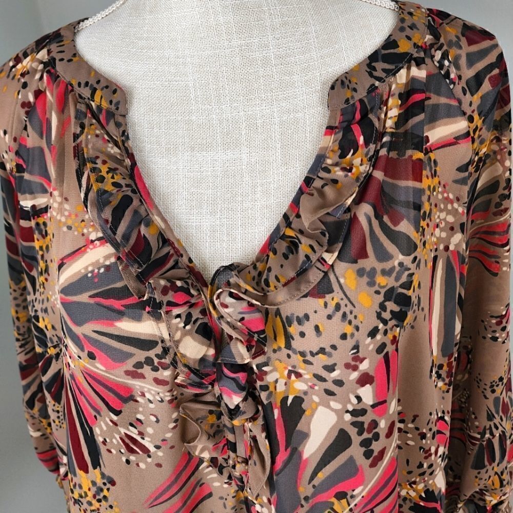 Elle Women’s Long Sleeve V Neck Sheer Top Blouse Size Large — image 2 of 6